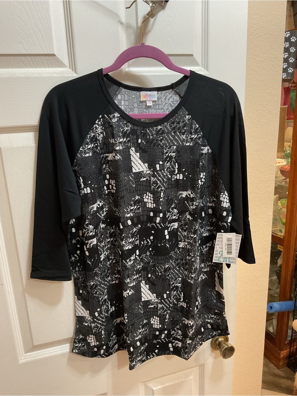 LuLaRoe Randy Black and White Graphic Raglan Top
